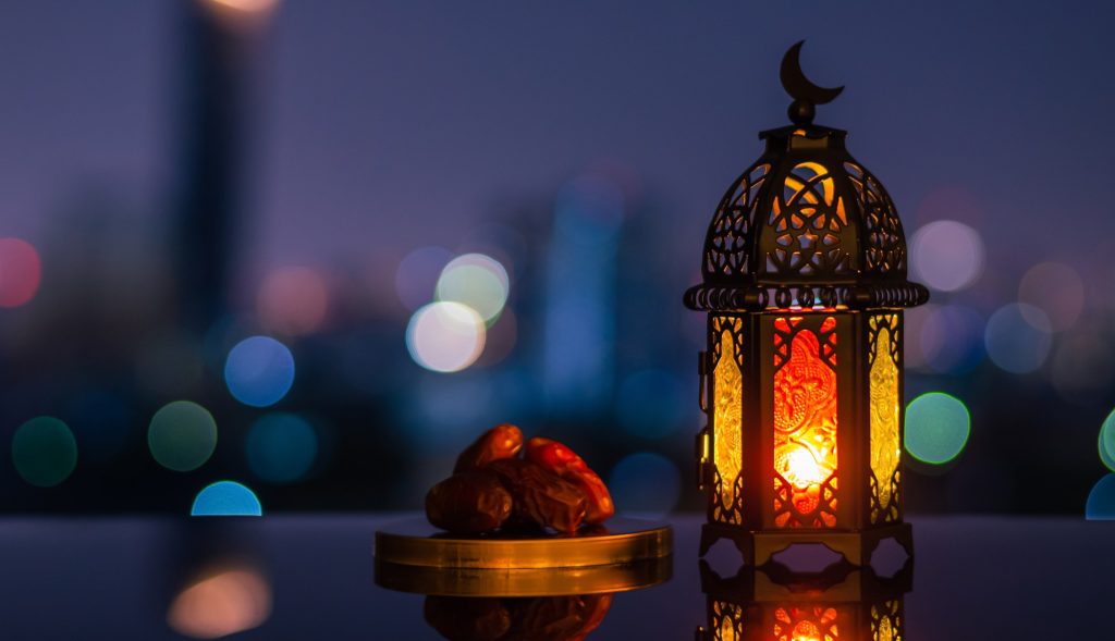 Lanterne allumé pendant le Ramadan